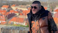 "DA ČUJEM TEBE, PA MOGU DA UMREM!" Baja Mali Knindža o opstanku naroda koji je ostao bez svega što je imao