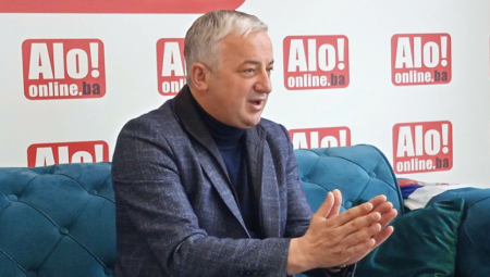 PODRŠKA LISTI „ALEKSANDAR VUČIĆ – SRBIJA NE SME DA STANE“ Borenović: Srbija se nalazi na putu velikog razvoja i napretka