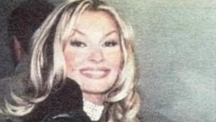 NIKADA JE NE BISTE PREPOZNALI Muškarci su čeznuli za njom, a onda  je na vrhuncu slave odlučila da se povuče iz javnog života!