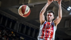 ZVEZDA NE ODUSTAJE OD PRVOG MESTA Petrušev držao čas Splićanima, vratio se i kapiten Lazić