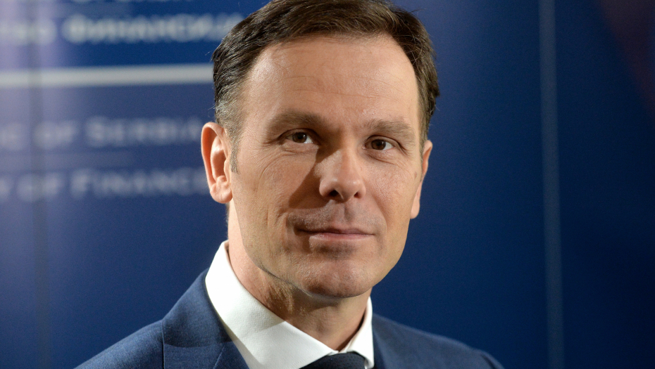 RASPISAN JAVNI POZIV Mali: Bespovratna sredstva za podsticanja preduzetništva, opredeljeno 900 miliona dinara