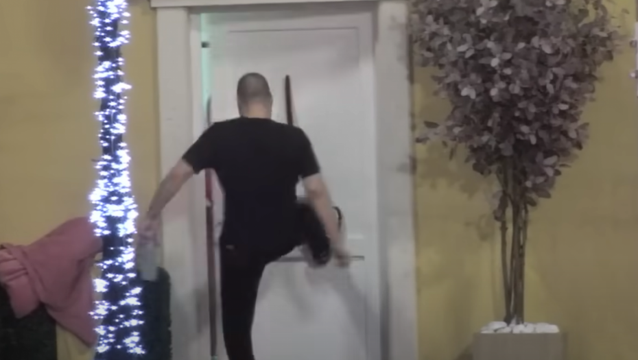 ŠOKANTNA SCENA Zvezdan razvalio vrata da bi došao do Anđele pa joj uradio nešto neoprostivo (VIDEO)