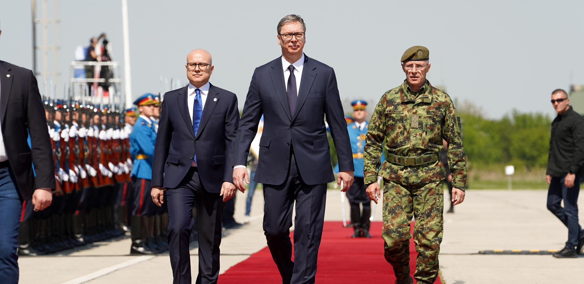 ZA OVO SRPSKO ORUŽJE U EVROPI SVI ZNAJU Vučić: Ogromne kratere pravi i pogađa cilj!