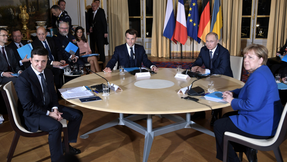 PRVI SUSRET PUTINA I ZELENSKOG! Kratki pogledi, bez rukovanja, svi su gledali u kamere, a samo dvoje je znalo pravu istinu!