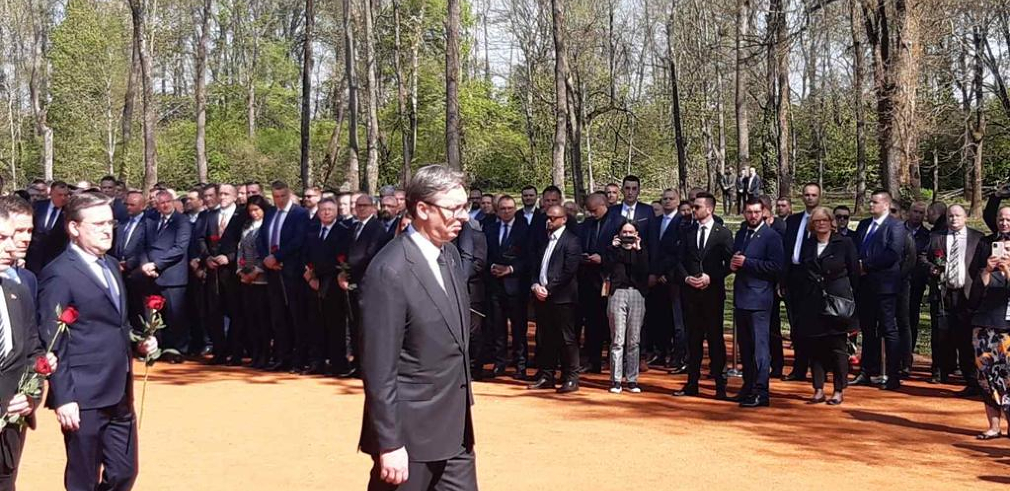 DA SE NE ZABORAVE ŽRTVE USTAŠKOG GENOCIDA Predsednik Vučić poslao bitnu poruku za građane Srbije (FOTO)