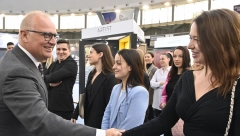 SRBIJA JE ZEMLJA U KOJOJ SE GRADI! Vesić: Učešće građevinarstva u BDP poraslo na 6,4 odsto u 2022. godini