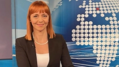 BIĆETE U ŠOKU KADA SAZNATE KO JE SUPRUG VODITELJKE DNEVNIKA RTS-A Jako je uticajan i cenjen, godinama ga je skrivala od svih! (FOTO)