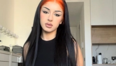 SVI JE ZNAMO KAO ZERU, A OVO JE ZAPRAVO NJENO PRAVO IME Pevačicu su nedavno razapeli zbog lapsusa, a sada ćete biti u šoku zbog prave istine!