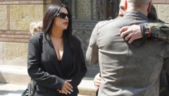 "LJUTI SMO..." Seka Aleksić se slomila i održala govor na Vidićevoj sahrani koji kida dušu, jedva stajala i gušila se u suzama