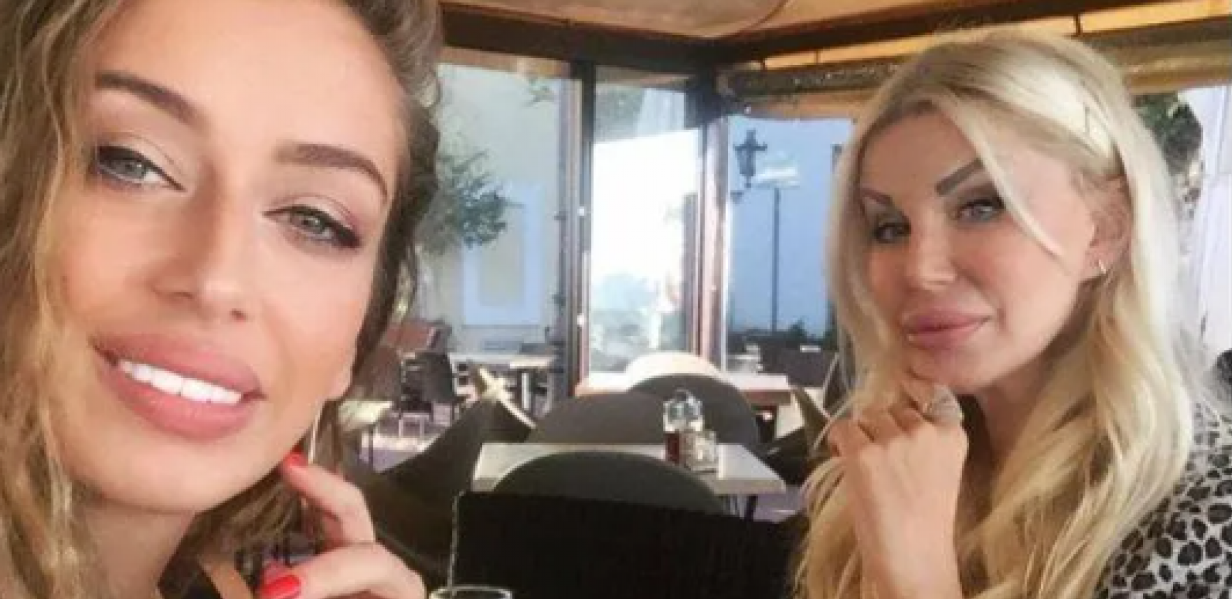 MAJKA TEE TAIROVIĆ OTEČENA OD PLAKANJA Božica ne može da zaustavi suze, a za sve je kriv pevačicin postupak