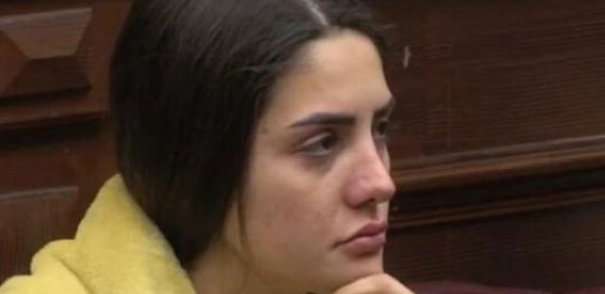 ANĐELA I SVEŠTENIKU UNIŠTILA ŽIVOT! Nastao skandal u Đenovićima, evo zašto njena prijateljica popadija ne želi više da čuje za nju!