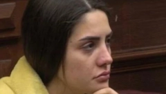 ANĐELA I SVEŠTENIKU UNIŠTILA ŽIVOT! Nastao skandal u Đenovićima, evo zašto njena prijateljica popadija ne želi više da čuje za nju!