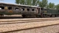 ZAPALIO SE VOZ, PUTNICI ISKAKALI KROZ PROZORE Među nastradalima četvoro dece