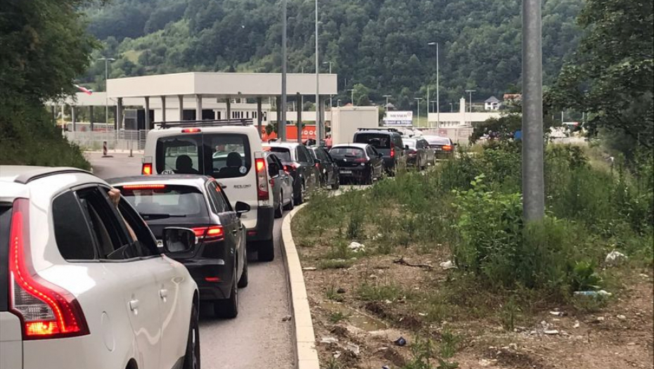 OBAVEŠTENJE ZA VOZAČE! Očekuje se pojačan intenzitet saobraćaja