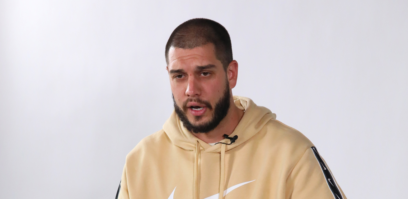 DEJAN DRAGOJEVIĆ RASKRINKAO DEVOJKU! Nakon njene fotke i tvrdnje o veridbi, hitno se oglasio i najavio kraj!