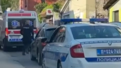 DVA RADNIKA TEŠKO POVREĐENA Nesreća prilikom montaže LED ekrana u Vršcu