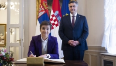 BRNABIĆ SE SASTALA SA PLENKOVIĆEM U ZAGREBU Upisala se u zlatnu knjigu