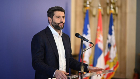 Gradonačelnik Šapić: Vrtići i udžbenici od septembra besplatni - kao što sam i obećao!