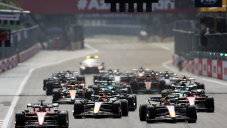 DUPLA POBEDA RED BULA Perez pokorio Baku