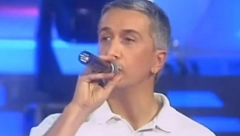SMRT NAŠEG PEVAČA BUDI JEZU VEĆ 23 GODINE! Pronađen je mrtav u stanu, svi su ga obožavali, a jedan detalj je javna tajna!