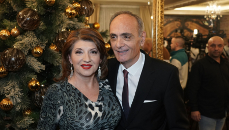 BILJANI JEVTIĆ(64) SEVNULA BRADAVICA Eksplicitna fotografija pevačice uzdrmala mreže, sve se vidi!