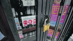 KO RADI, NE BOJI SE GLADI Sindikati u borbi za bolje uslove: Zabrana rada prodavnica nedeljom je (ne)moguća