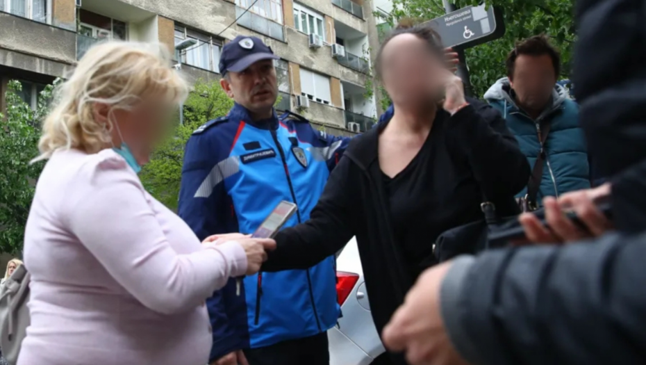 SRCE DA STANE OD TUGE Majka tražila ćerke na spisku ubijenih i povređenih: Mlađa je dobro, a starija...