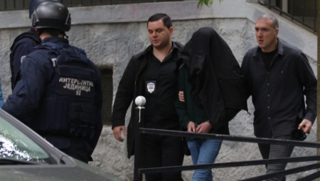 DETALJI MASAKRA U BEOGRADU Pobio drugare iz klupe pa zvao policiju:"Ja sam psihopata!"