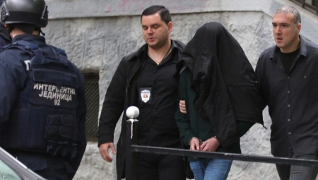 PORODICA UBICE SA VRAČARA NAPUŠTA SRBIJU? Njegova sestra se neće vraćati u školu u kojoj je počinjen masakr