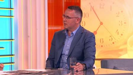 NIKAKO NE SMEMO DA DECU SADA OSTAVIMO SAMU U KUĆI! Načelnik Školske uprave se protivi najavi sindikata da škole u petak ne rade (VIDEO)