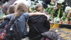 SPORI OPORAVAK Jedanaestoro ranjenih u masovnim pucnjavama i dalje bolnici: Ranjeni dečak ide na lečenje u Čikago!