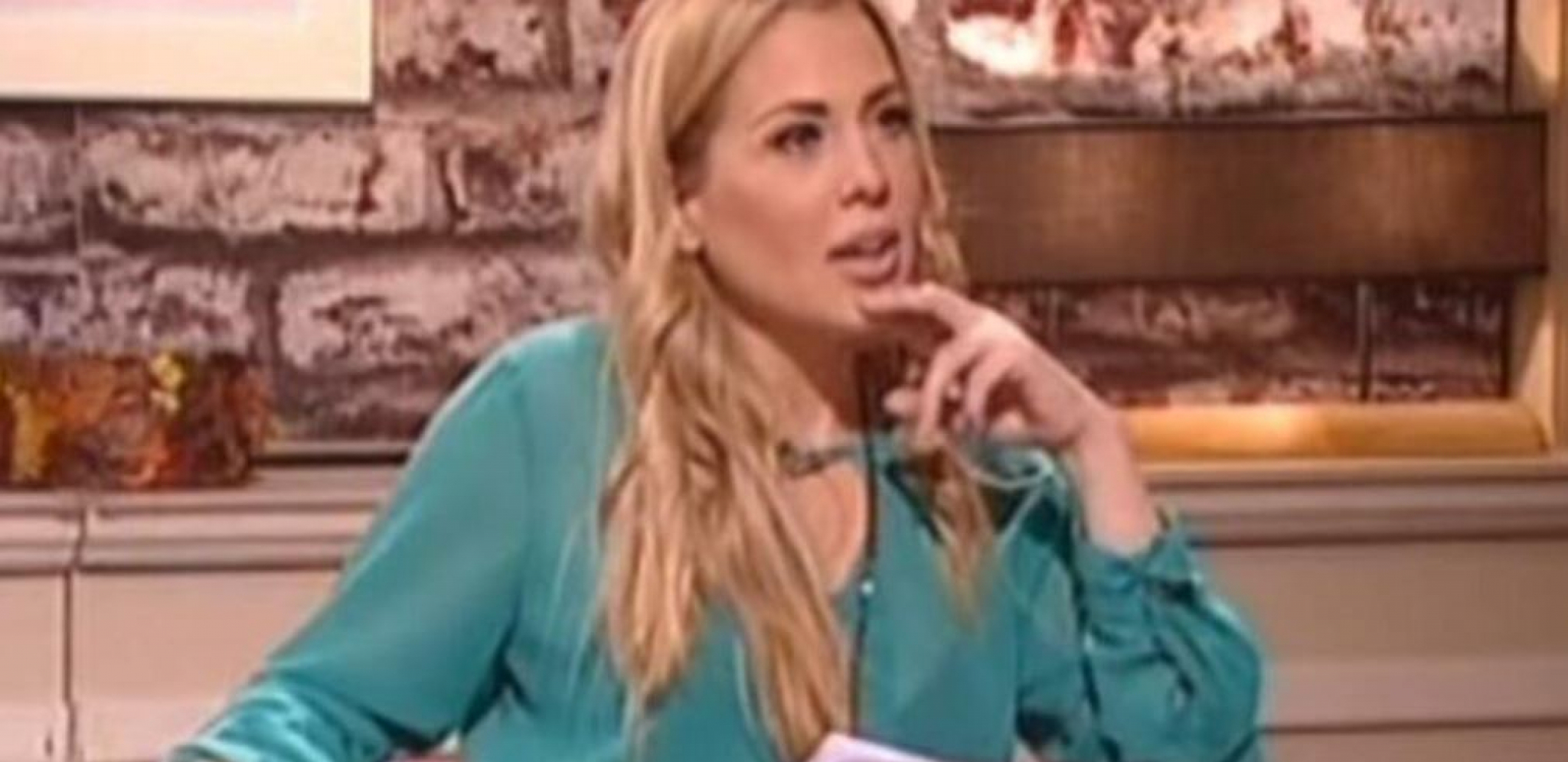 UKINULI JOJ EMISIJU, A EVO GDE JE DANAS Voditeljka odjednom nestala sa malih ekrana, a evo kako danas izgleda! (FOTO)