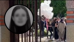 NA STOTINE LJUDI OPRAŠTA SE OD K. M, ŽRTVE MASAKRA NA VRAČARU Bolne scene ispred Novog groblja (FOTO/VIDEO)