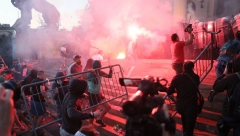 POGLEDAJTE SE U OGLEDALO Deo opozicije bi po svaku cenu da profitira na nesreći - Nasilnici zovu na protest protiv nasilja