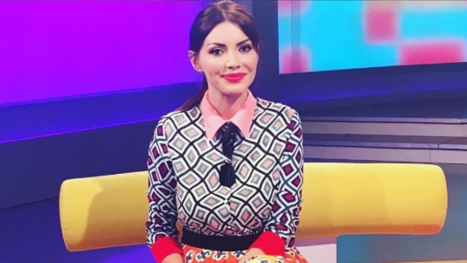 OVO JE 31 GODINU STARIJI SUPRUG VODITELJKE SLAGALICE! Bio joj profesor na fakultetu, bavi se ozbiljnim poslom i od svih se krije (FOTO)