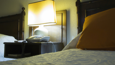 TURISTI OSTAVILI UKLJUČENU KAMERU U HOTELSKOJ SOBI Kada su videli šta su snimili, pozlilo im je