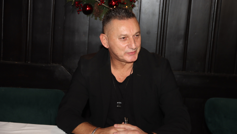 OVO JE PRAVO IME ŠAKA POLUMENTE Decenijama je na sceni, a ne možete ni da naslutite kako se pevač zapravo zove!
