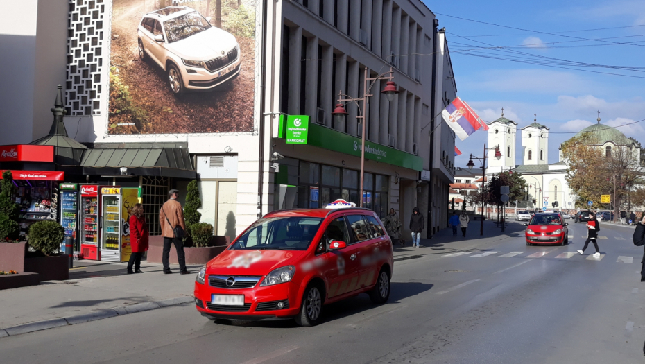 TAKSISTA NAPASTVOVAO TINEJDŽERKU Uhapšen manijak u Beogradu