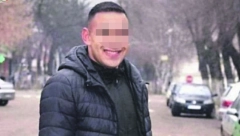 ŠOKANTNO! VASPITAČ PEDOFIL OSMISLIO MONSTRUOZNE IGRE Grickao im genitalije i govorio da se igraju dinosaurusa!