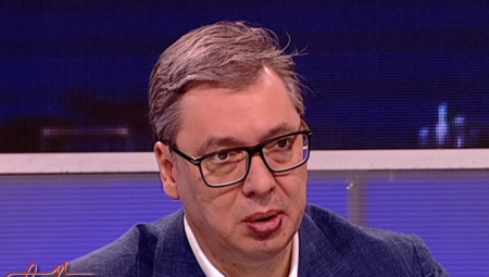 SVI ĆE POKUŠATI DA URUŠE SRBIJU Vučić upozorava: Nismo džak za udaranje!