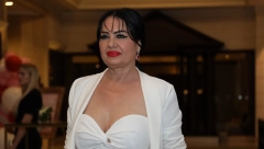 PEVAČICA KONAČNO OKUPILA PORODICU Osim dva sina, sa njom je bio i jedan od bivših muževa, evo zbog čega su se sastali