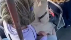 SNIMAK NE PRESTAJE DA ŠOKIRA SRBIJU Zbog zauzetog mesta u tramvaju sela ženi u krilo