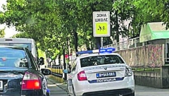 IMITATORI SE NE SMIRUJU Novi incident među školskom decom koja kopiraju dečaka ubicu u Smederevu: Sedmakinja nasrnula nožem na drugaricu