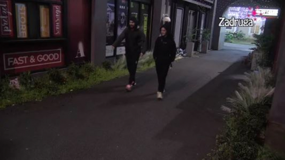 "BILA SI UŽASNA" Zvezdan ne namerava da stane sa ponižavanjem Anđele, ona ćuti i sluša