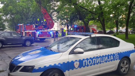 POŽAR U BANJALUCI Crni dim kuljao na sve strane, vozila vatrogasaca i Hitne pomoći su samo pristizala (FOTO)