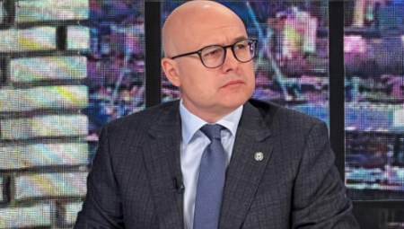 RAZGOVORI O IZBORIMA DA, ALI NEMA REVOLUCIJE - 5. i 6. OKTOBRA Vučević:Neće biti nasilnog preuzimanja vlasti