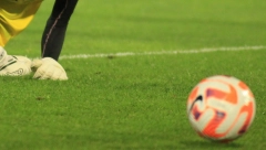 HAOS NA OSTRVU Čuveni engleski stručnjak i bivši trener Liverpula optužen za se*sizam