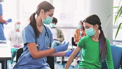 REKORDERI SMO PO BROJU OBOLELIH, A NEĆE DA VAKCINIŠU DECU I SPASU IH