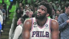 DRAMA U NBA Embid ostao da leži u bolovima, neće moći da bude MVP?