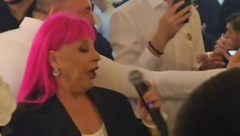 OVO SE NIKOME NIJE DOGODILO Hit scena na nastupu Zorice Brunclik, klip se širi neverovatnom brzinom (VIDEO)